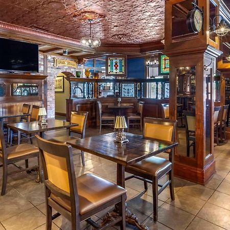 The Parlour Inn Ascend Hotel Collection Стратфорд Екстер'єр фото
