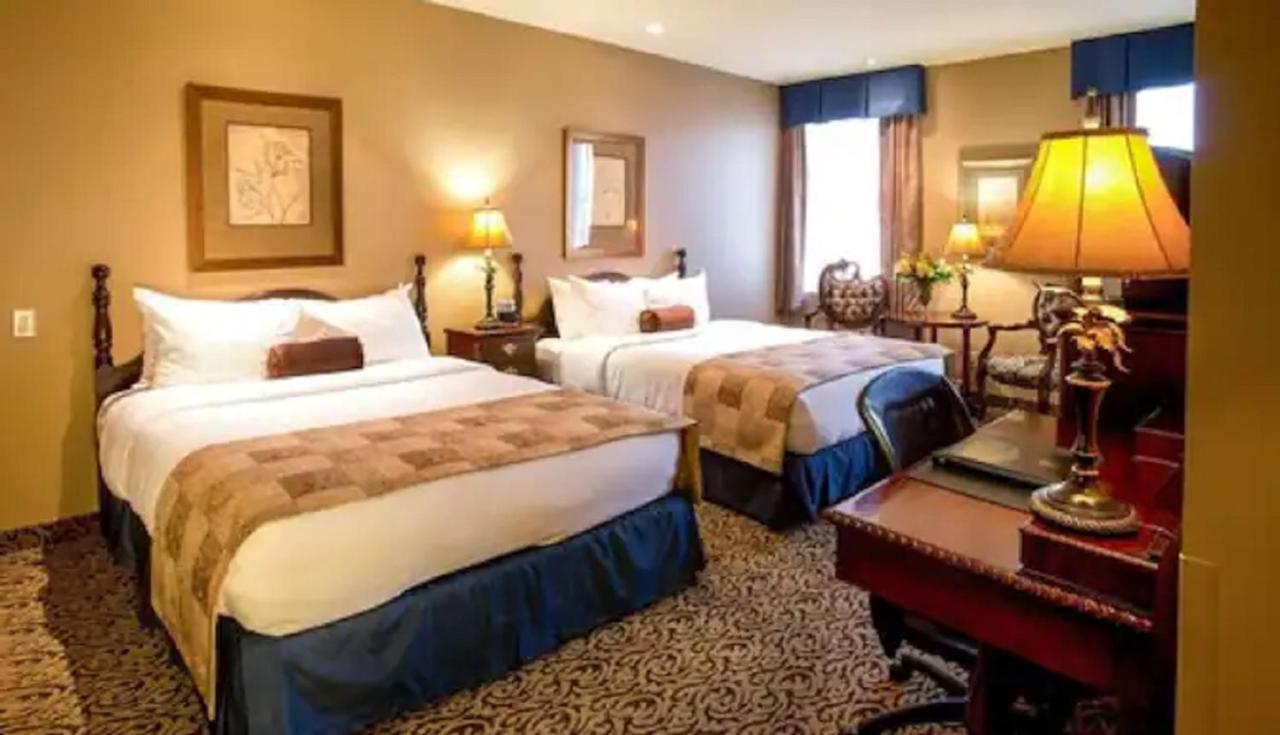 The Parlour Inn Ascend Hotel Collection Стратфорд Екстер'єр фото