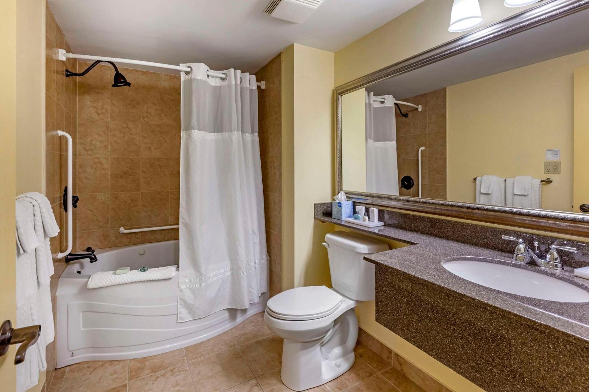 The Parlour Inn Ascend Hotel Collection Стратфорд Екстер'єр фото